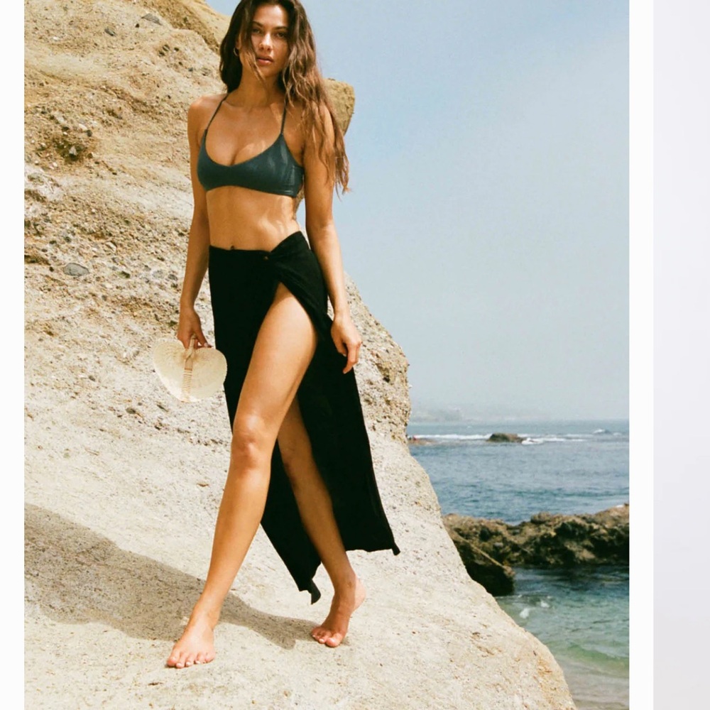 O'Neill Black Swim Coverup